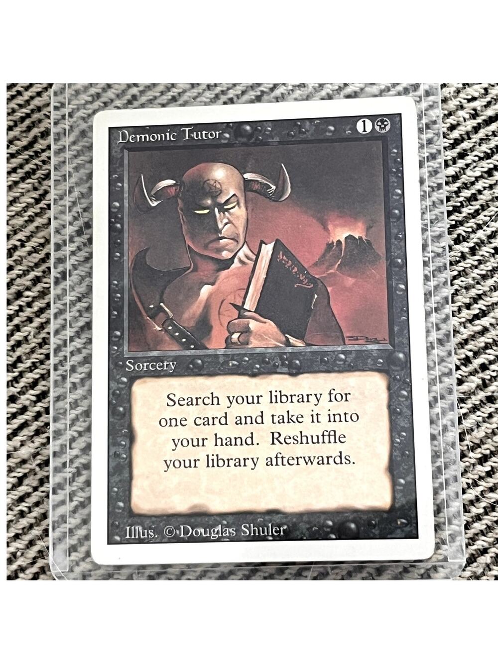 Demonic Tutor – MTG 1994 Revised – Excellent/Limited Play – Vintage